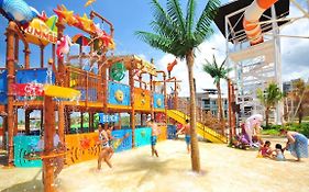 Aqua Fun Hotel At Camaya Coast